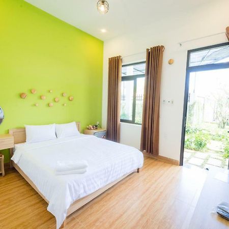 Отель Hoang Ngoc'S House Туихоа Экстерьер фото