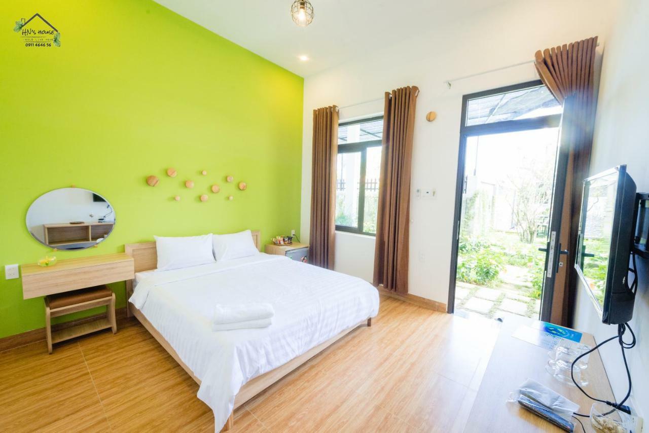 Отель Hoang Ngoc'S House Туихоа Экстерьер фото