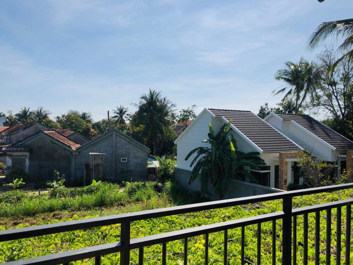 Отель Hoang Ngoc'S House Туихоа Экстерьер фото