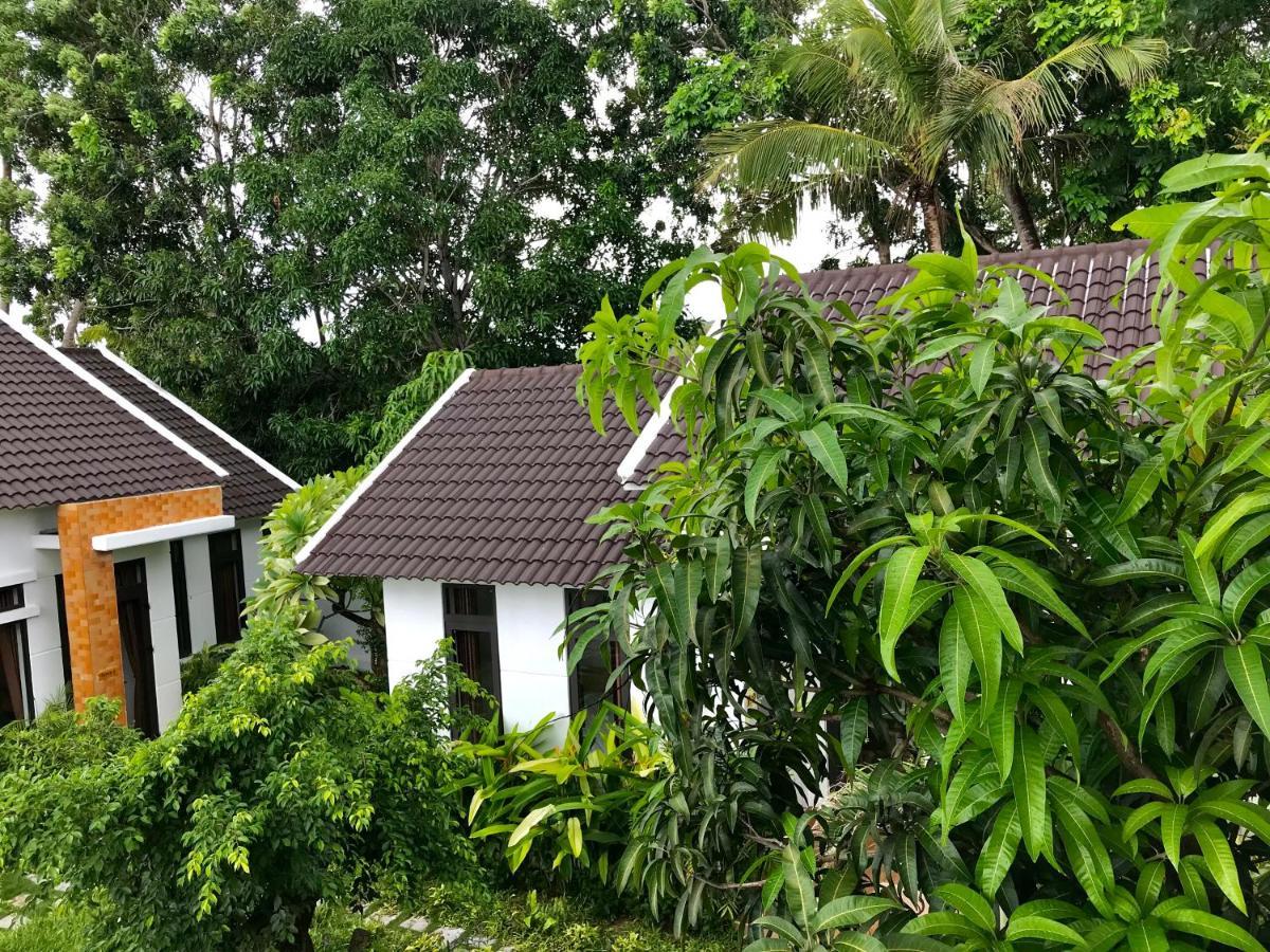Отель Hoang Ngoc'S House Туихоа Экстерьер фото
